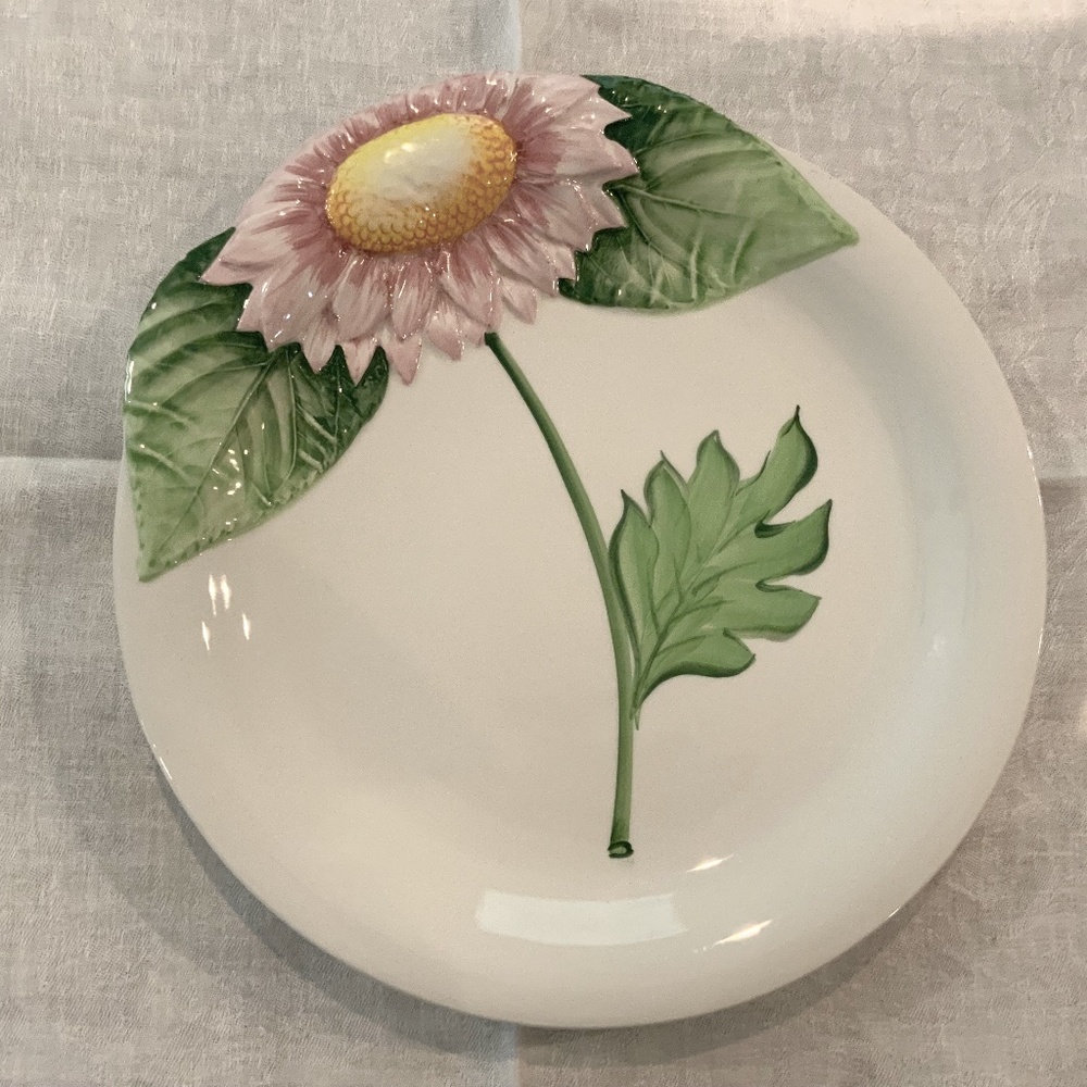 Angora eleven inch serving plate
